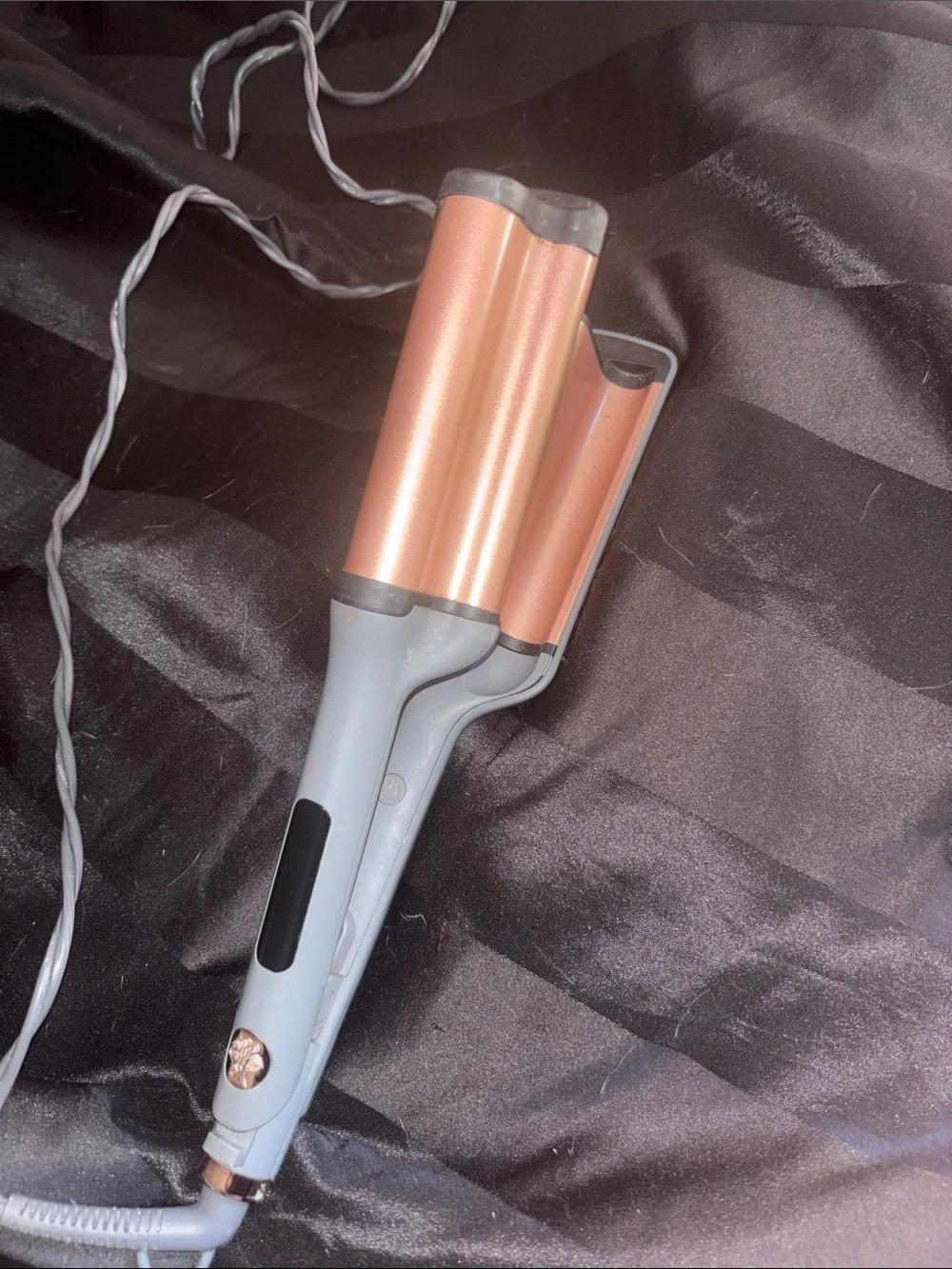 Rose Gold Triple Barrel Hair Waver - Portable Styling Iron